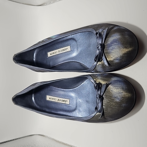 Manolo Blahnik satin blue flats European size 39/US size 8 - Picture 2 of 11